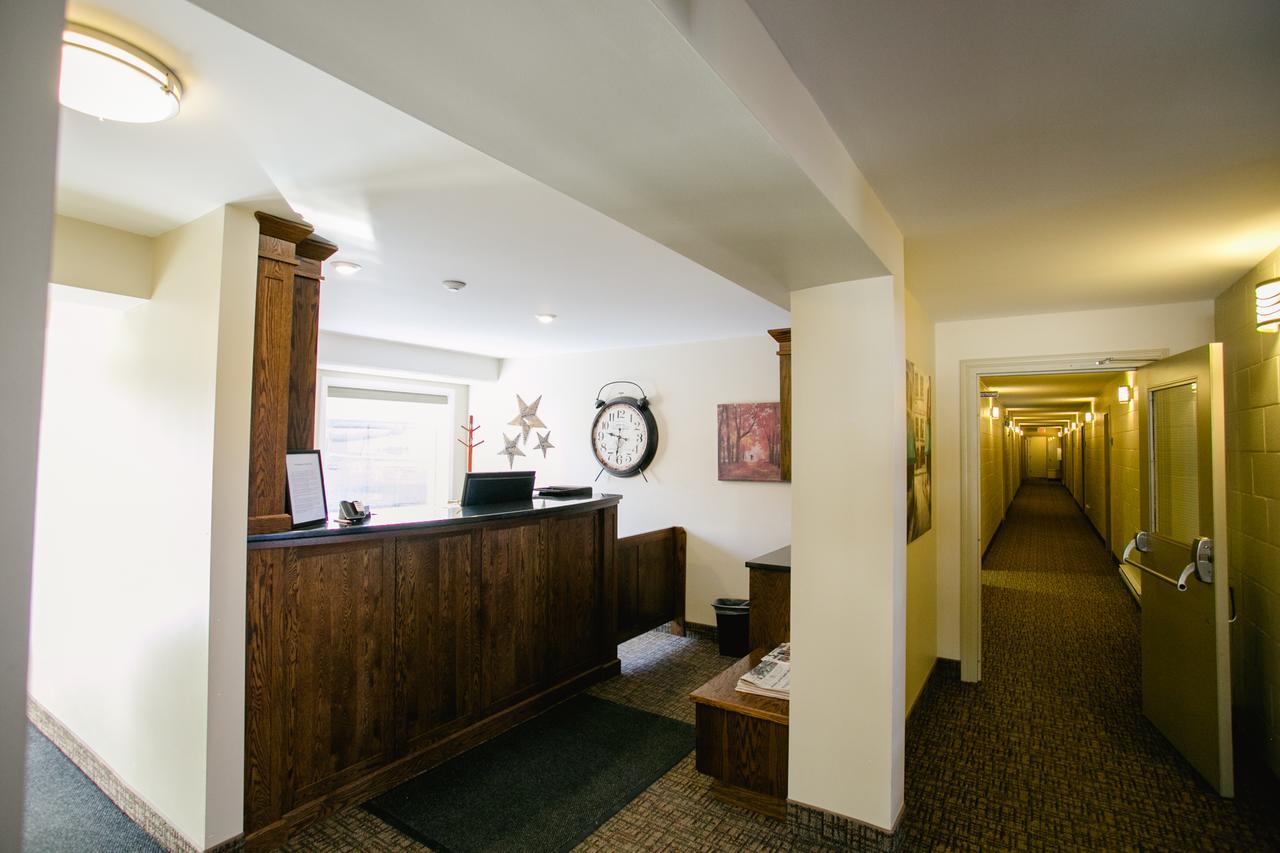 Hotel The Sleepy Owl Fort Frances Exterior foto