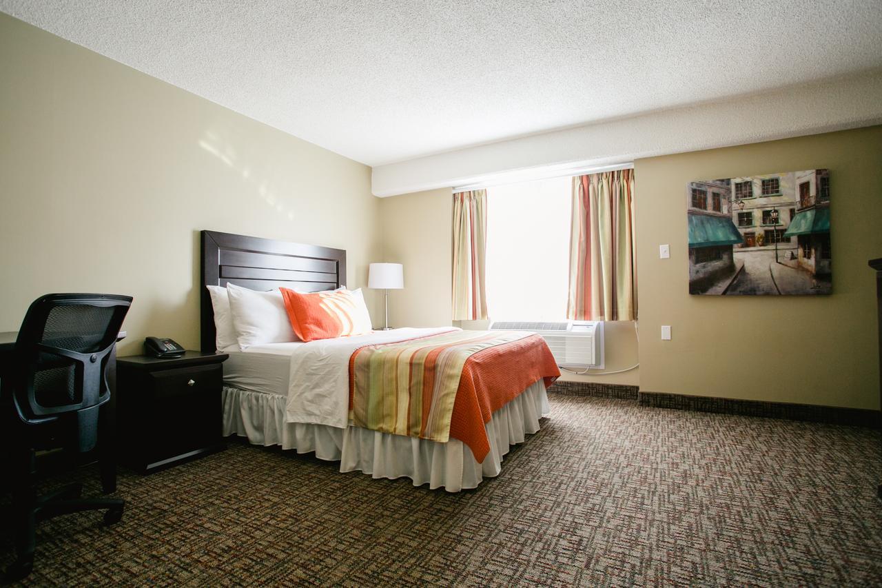Hotel The Sleepy Owl Fort Frances Exterior foto