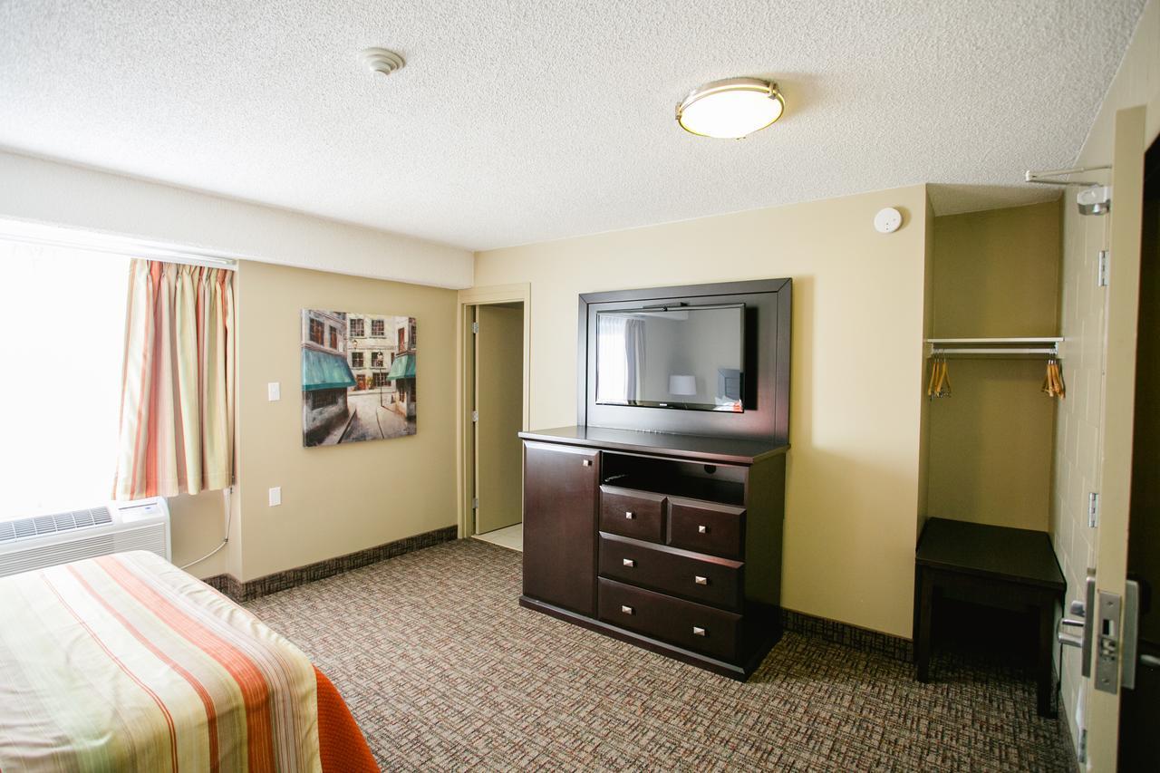 Hotel The Sleepy Owl Fort Frances Exterior foto